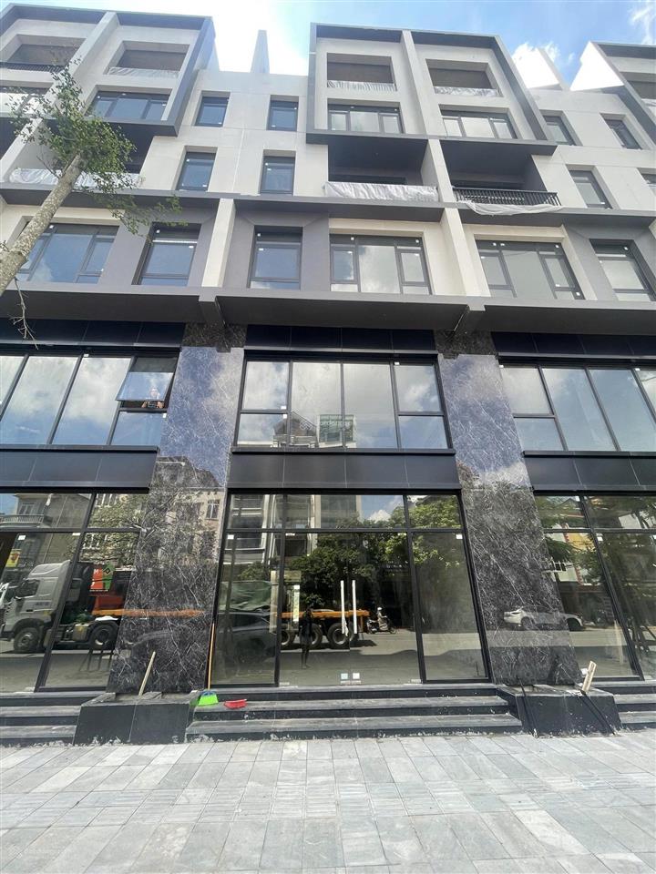 Bán shophouse tổng kho 3 lạc viên, mặt phố lê thánh tông, 7 tầng, giáp 10 tòa chung cư, sổ lâu dài