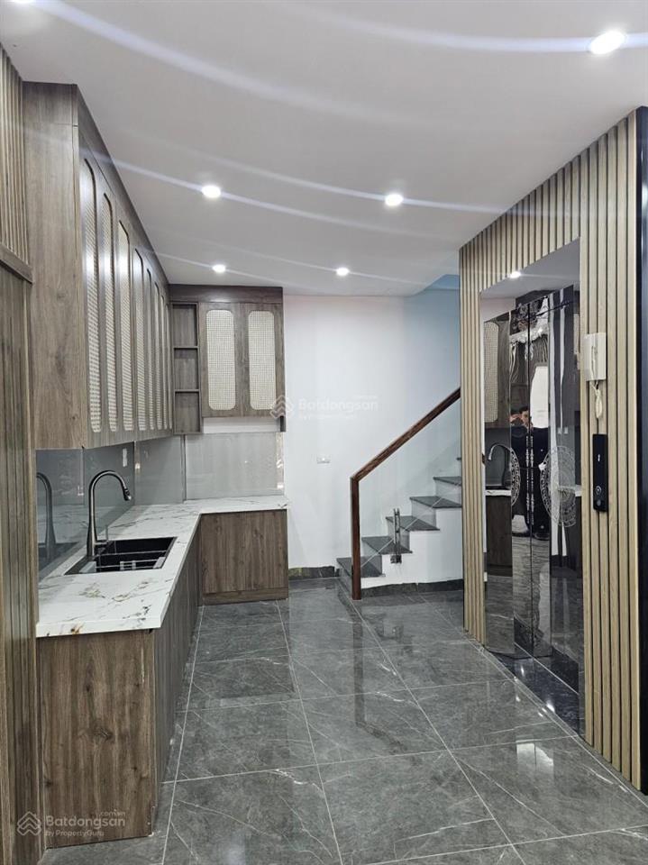 Bán gấp cổ linh nhà đẹp mới koong  45m²  6 tầng  thang máy