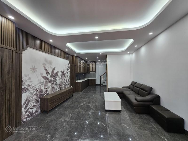 Bán gấp cổ linh nhà đẹp mới koong  45m²  6 tầng  thang máy