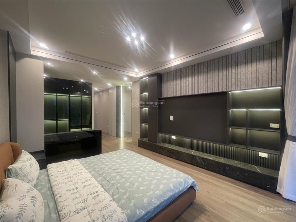 Bán nhanh nhà ngô gia tự 96m 6 tầng lô góc, ô tô tránh, thang máy giá 25 tỷ