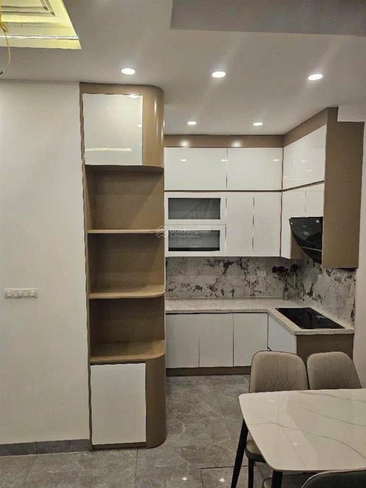 Cần bán nhà bồ đề 48m2 6 tầng mt 5,6m ngõ thông, gần ô tô giá 11,7 tỷ
