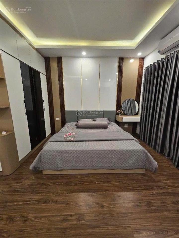 Cần bán nhà bồ đề 48m2 6 tầng mt 5,6m ngõ thông, gần ô tô giá 11,7 tỷ