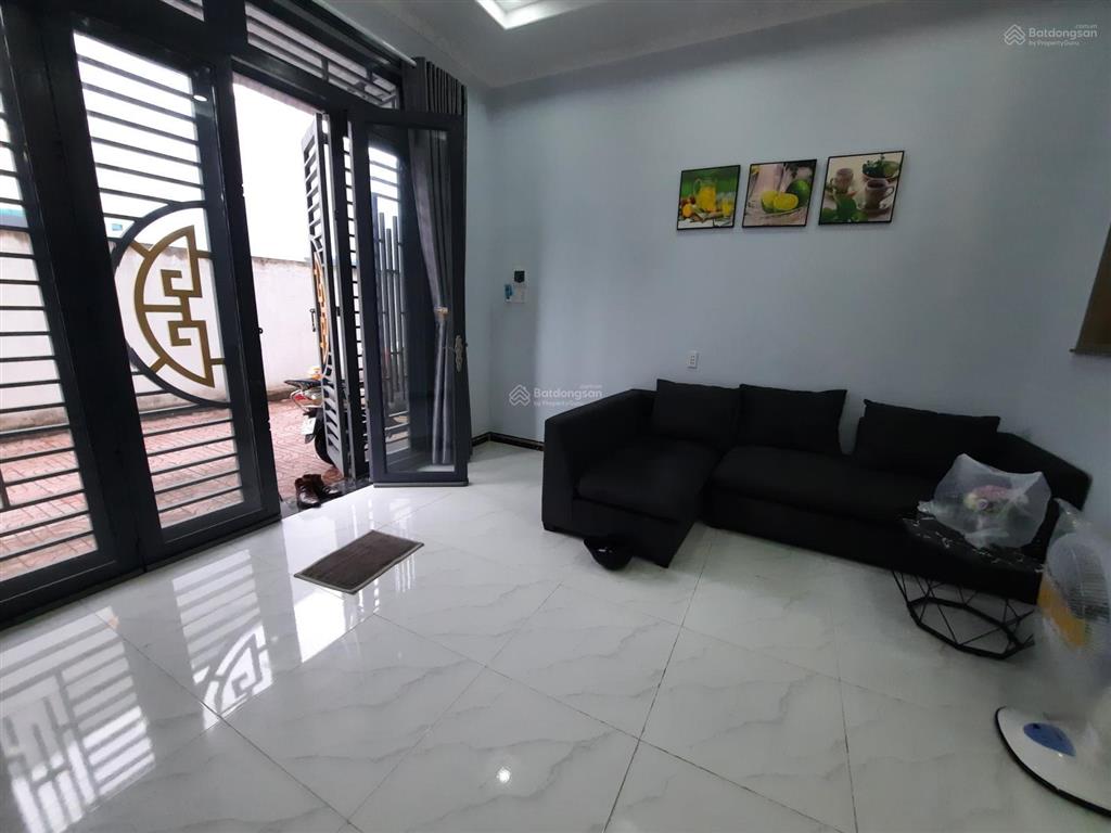 Nhà hẻm xh, xe tải, cấp 4 chính chủ bán gấp dt 4*11 huỳnh thiện lộc, hòa thạnh, tân phú chỉ 5,4 tỉ