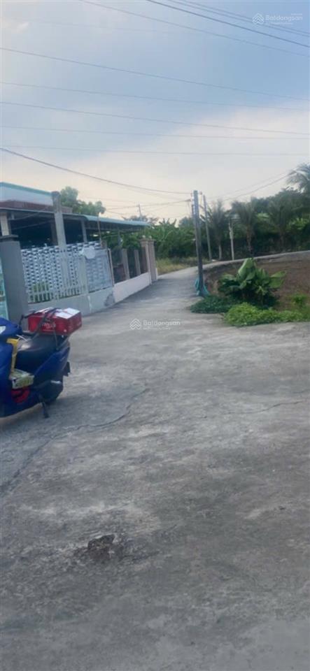 Cho thuê nhà vườn có sân rộng có vườn rau diện tích 180m có 4pn, 4wc gần kcn giá rẻ 3tr /t  ngay