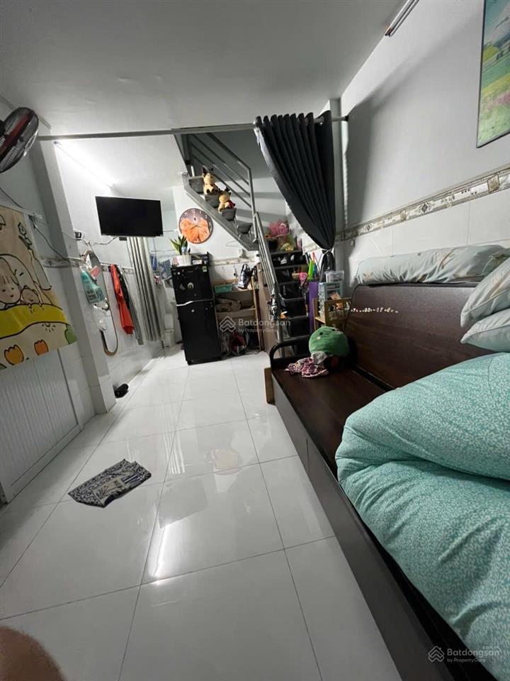 Kẹt bán nhanh căn nhà nhỏ ở bình chánh tphcm nhà gần chợ đường rộng giá rẻ  ngay 0902 081 ***
