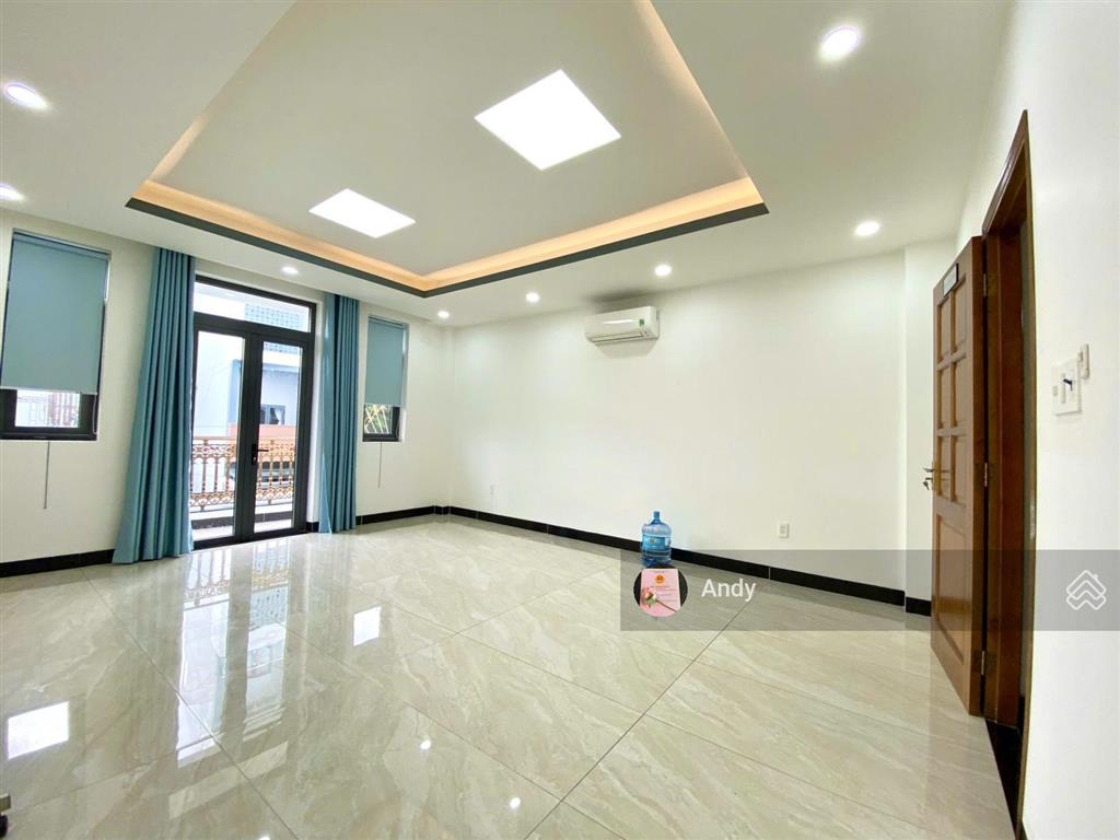 Mặt tiền lê quang định (7 tầng, 8 phòng và mbkd)  đoạn đẹp cách chợ bà chiểu 300m, 16 tỷ