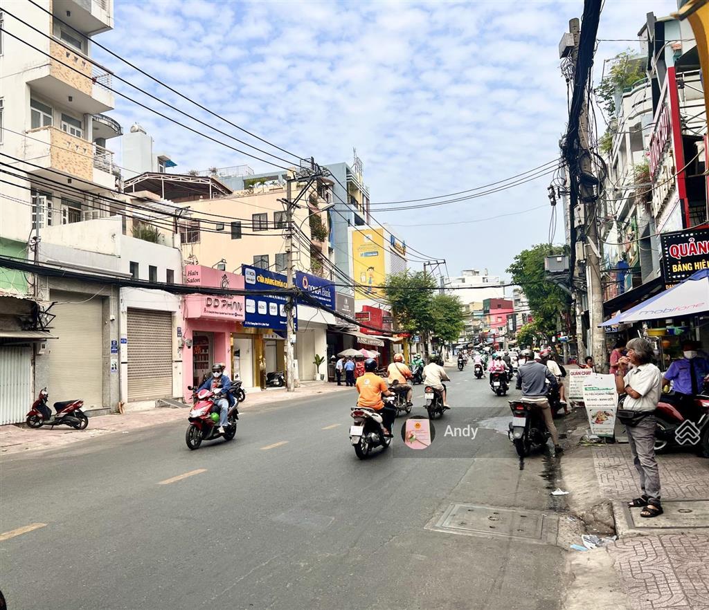 Mặt tiền lê quang định (7 tầng, 8 phòng và mbkd)  đoạn đẹp cách chợ bà chiểu 300m, 16 tỷ