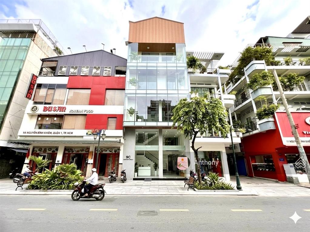 Siêu phẩm giữ tiền quận 1. mặt tiền ngang lớn 6m (102m2), 5 tầng, cho thuê 100tr/th, 31,8 tỷ
