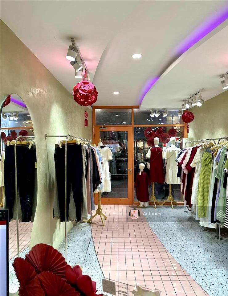 Bán gấp! góc 02 măt tiền lạc long quân  đoạn đẹp, ko lộ giới, ngang 4m, 5 tầng  nhỉnh 9 tỷ