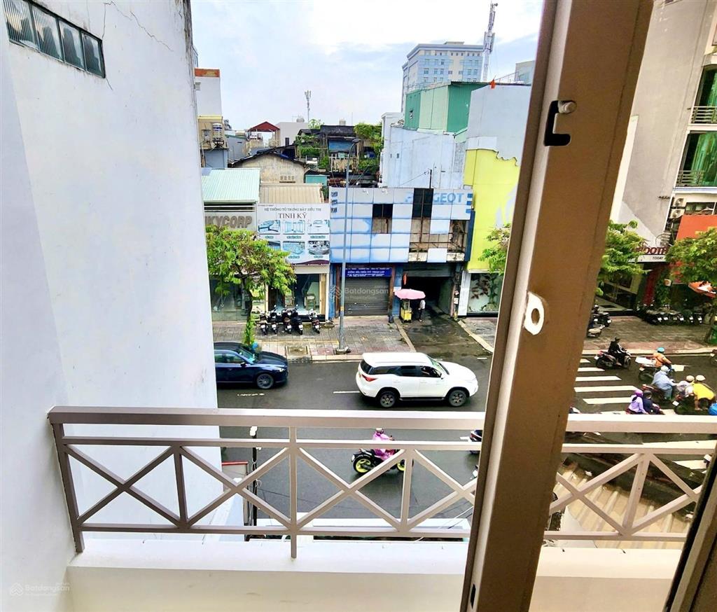 Nhà mới đẹp làm vp/showrom/trung tâm dạy học  mặt tiền võ thị sáu  p. xuân hoà (q3)  chỉ 28tr/th