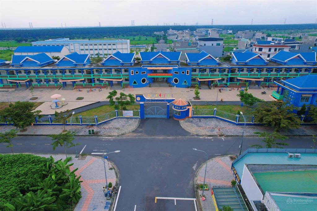 Bán gấp lô đất đẹp 250m2 tại khu tái định cư lộc an  bình sơn, sân bay long thành