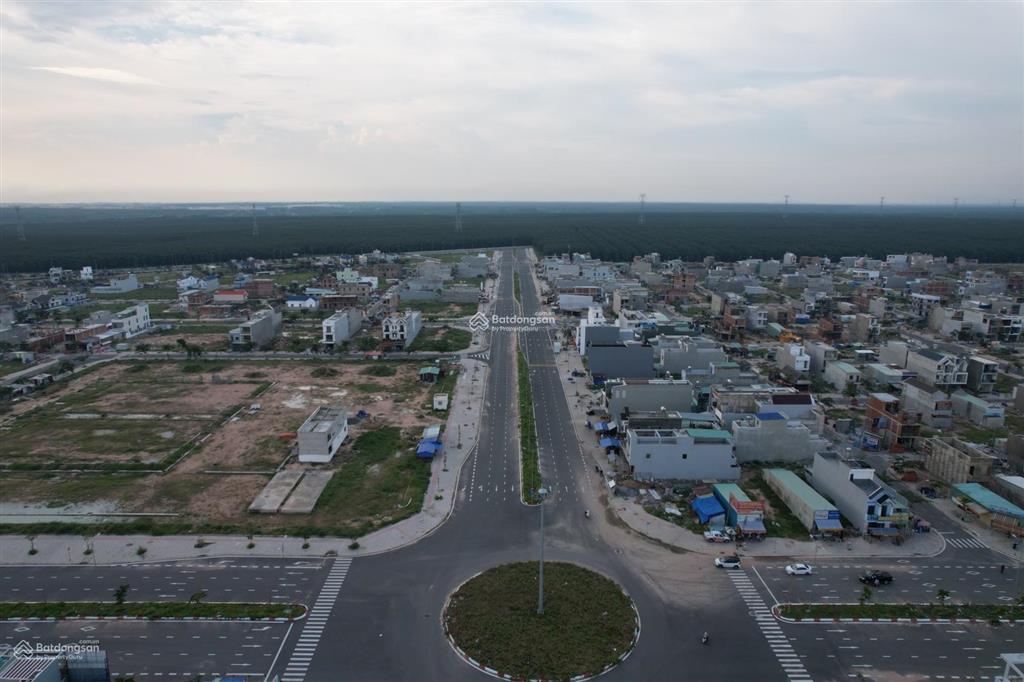 Siêu hiếm, cần bán gấp suất khu tái định cư lộc an  bình sơn.  0966 167 ***