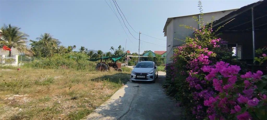 Diên điền  thôn trung 4  lô góc 2 mặt tiền 61.4m² full thổ  570 triệu