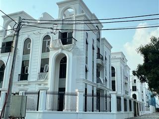 26,5 tỷ  song lập góc 190m2 hướng nam, đường 21m tiện đỗ xe, kinh doanh nhà hàng, call 0912 400 ***