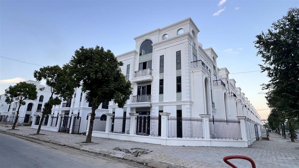 Biệt thự giá hời thanh hà. 225m, đường 14m gần đường 30m. hướng đông mát.  0912 400 ***