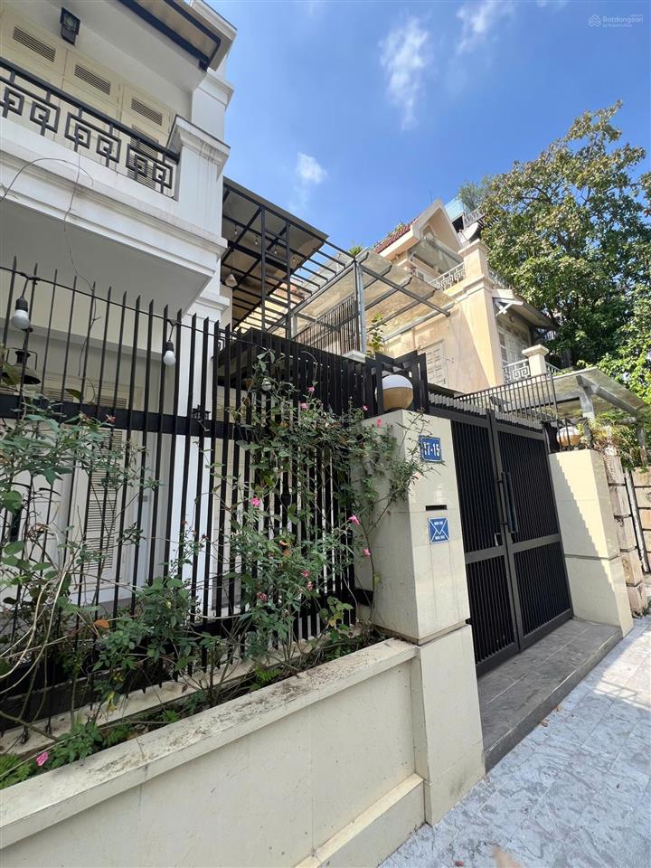 63 tỷ  biệt thự song lập 180m2, nhận nhà ngay, sẵn sổ, mặt tiền 9m, 500m ra nguyễn văn huyên