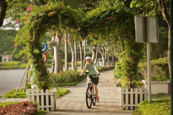 Biệt thự kita 140m, nhà mới, sẵn sổ, đường 17,5m 3 xe tránh nhau, 2 mặt tiền, view công viên