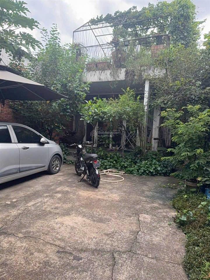 Bán nhà mtkd lý thường kiệt, p. dĩ an, tp. hcm, 274m2, c4, sân thượng. giá giảm còn 14 tỷ đồng, tl