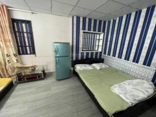 Phòng trọ 3,5 triệu tại 800 đê la thành, ngã ba chợ thành công. nhà mới sơn sửa có chỗ để xe điện.