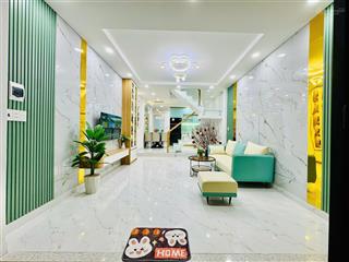 Bán nhà hẻm xe tải đường thích quảng đức, quận phú nhuận ( cũ). giá 9.8 tỷ /căn.