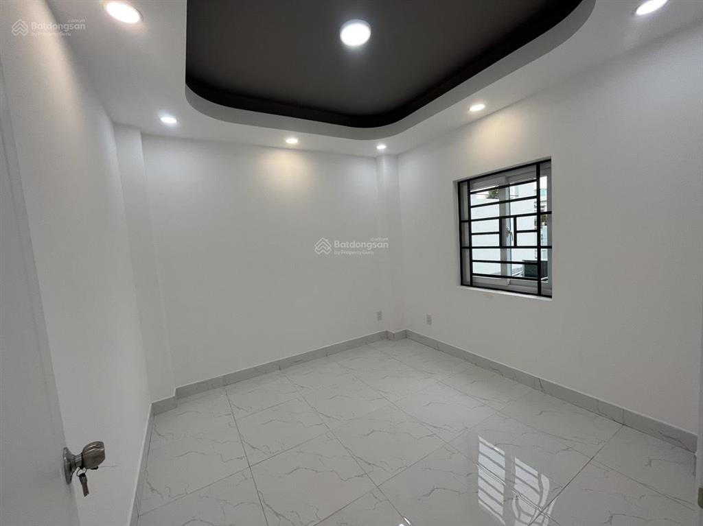 Bán chung cư 1050 chu văn an quận bình thạnh, có sổ hồng, ntcb.