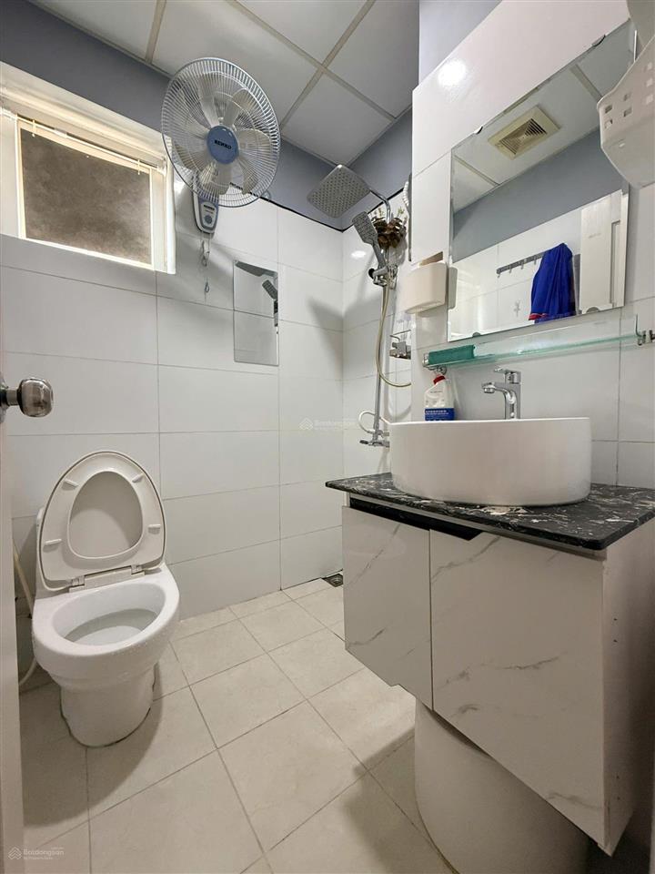 Cho thuê chung cư topaz home 2, ngay suối tiên và trạm metro, đầy đủ nội thất. giá 7tr/tháng