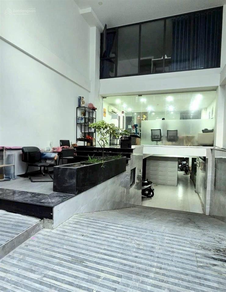 Cực ngon chdv khu phan xích long, phú nhuận  128m2  6 tầng  thang máy  12pn  22,8 tỷ tl