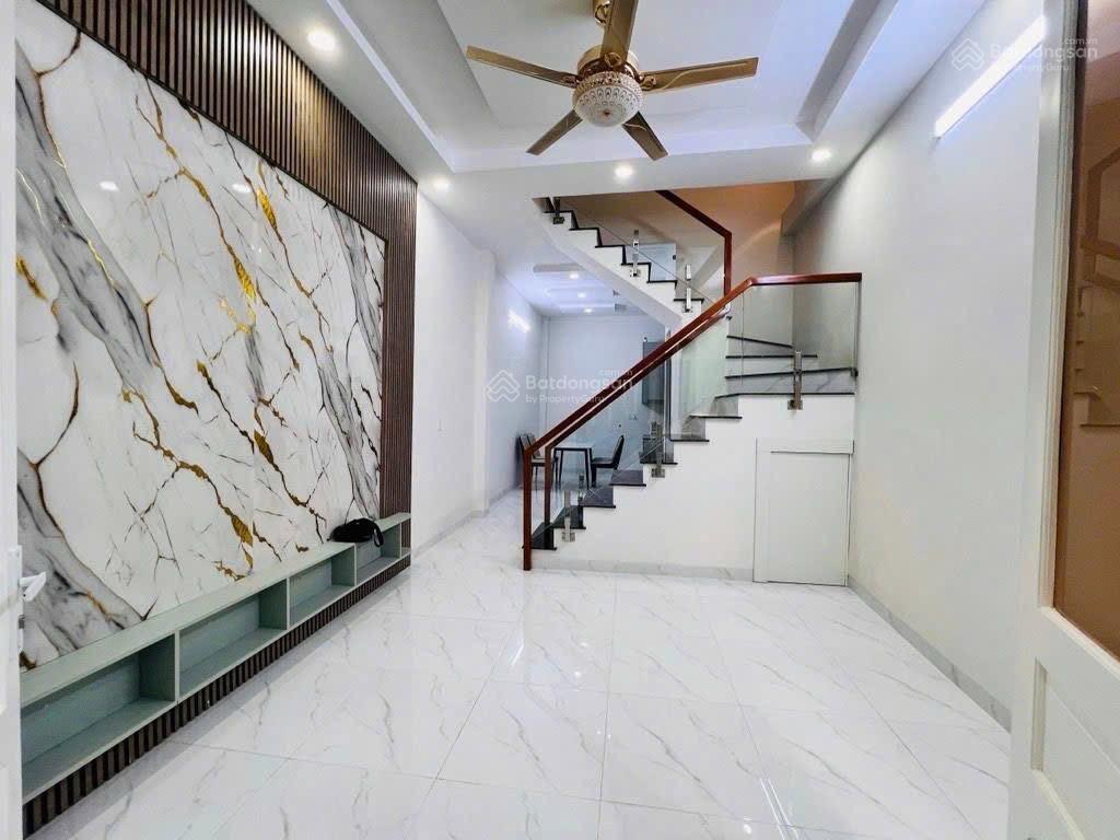 Nhà nguyễn cửu vân , p17, bình thạnh  34m2 2 tầng  sát bên quận 1 . giá 5,8 tỷ tl