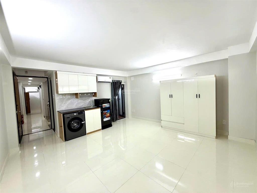 Bình thạnh 90m2 (4,65x20) 5 tầng 16 phòng  dòng tiềnthuê 1,2 tỷ / năm hẻm xe tai giá 15,8 tỷ tl