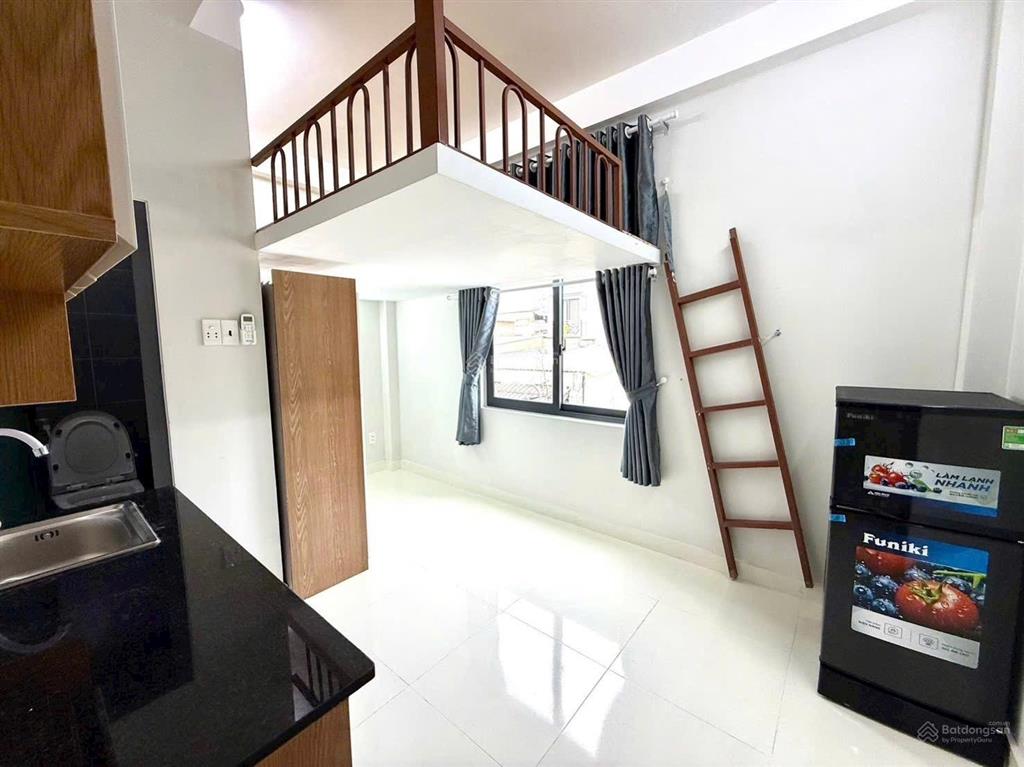 Bình thạnh 90m2 (4,65x20) 5 tầng 16 phòng  dòng tiềnthuê 1,2 tỷ / năm hẻm xe tai giá 15,8 tỷ tl