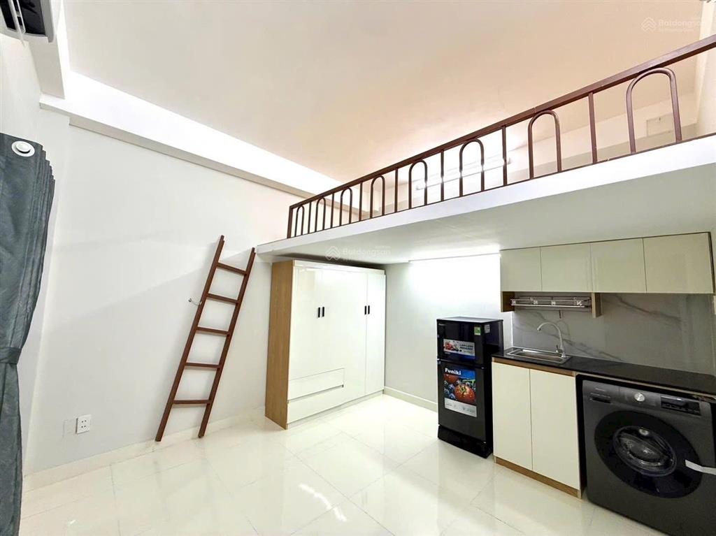 Bình thạnh 90m2 (4,65x20) 5 tầng 16 phòng  dòng tiềnthuê 1,2 tỷ / năm hẻm xe tai giá 15,8 tỷ tl