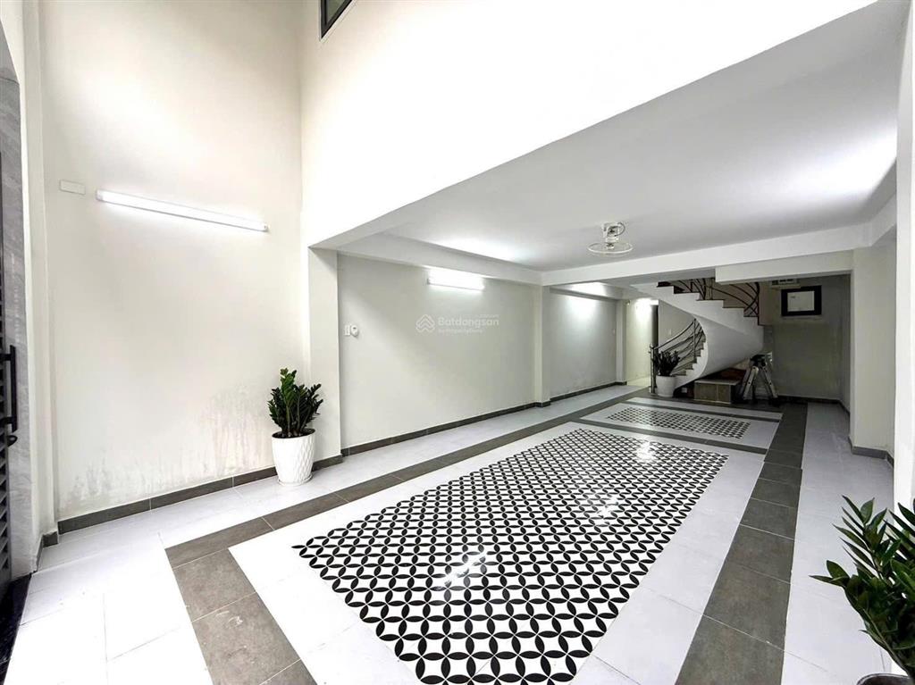 Bình thạnh 90m2 (4,65x20) 5 tầng 16 phòng  dòng tiềnthuê 1,2 tỷ / năm hẻm xe tai giá 15,8 tỷ tl