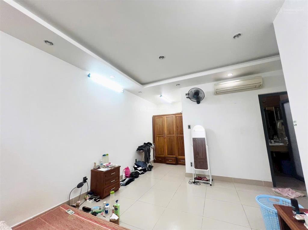 Bán nhà riêng tại phan xích long, giá siêu hời 24,8 tỷ, 82m2, 5 phòng ngủ, 5 toilet