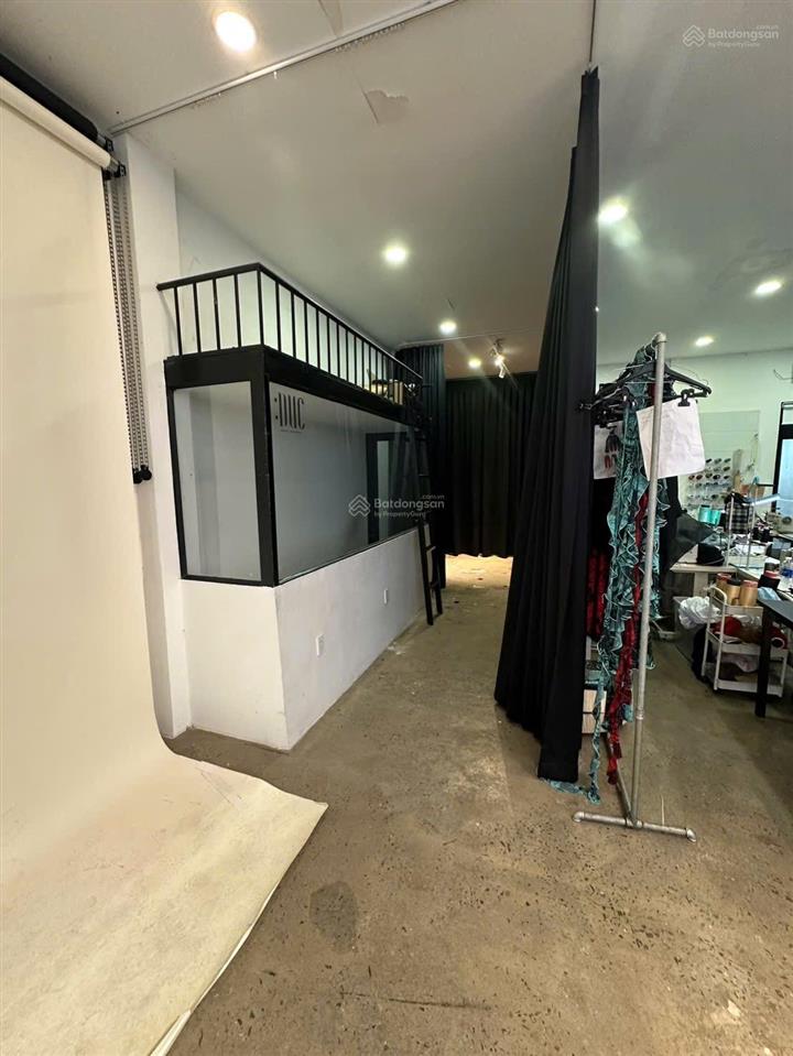 Hiếm 110m2 (6,8 x 16 )  3 tầng hẻm xe hơi ngủ nhà , khu phan xích long  25,9 tỷ tl