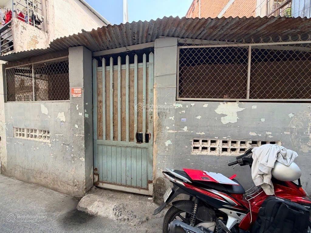 Cực ngon 145m2(5,2 x 28)  cấp 4 tiện xây mới  13,5 tỷ tl. khu phan xích long phú nhuận