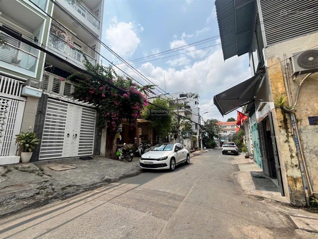 Mặt tiền kinh doanh ngay phan đăng lưu , uỷ ban bình thạnh  chợ bà chiểu . 72m2 4 tầng  15,9 tỷ