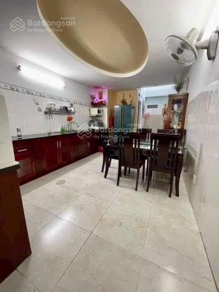 Mặt tiền kinh doanh ngay phan đăng lưu , uỷ ban bình thạnh  chợ bà chiểu . 72m2 4 tầng  15,9 tỷ
