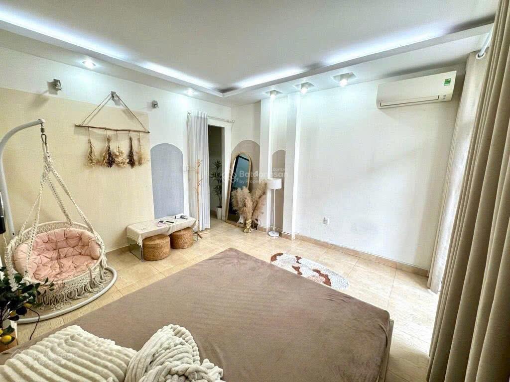 Nhà hẻm xe hơi ngủ nhà  bùi đình tuý , bình thạnh  68m2 (4x 17)  4 tầng  12 tỷ xíu