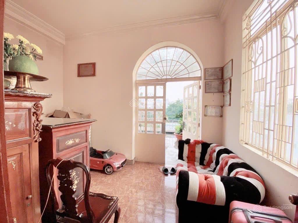 Mặt tiền ngang 6m  vị trí kinh doanh bùi đình túy  144m2 ,6 tầng  24,9 tỷ tl