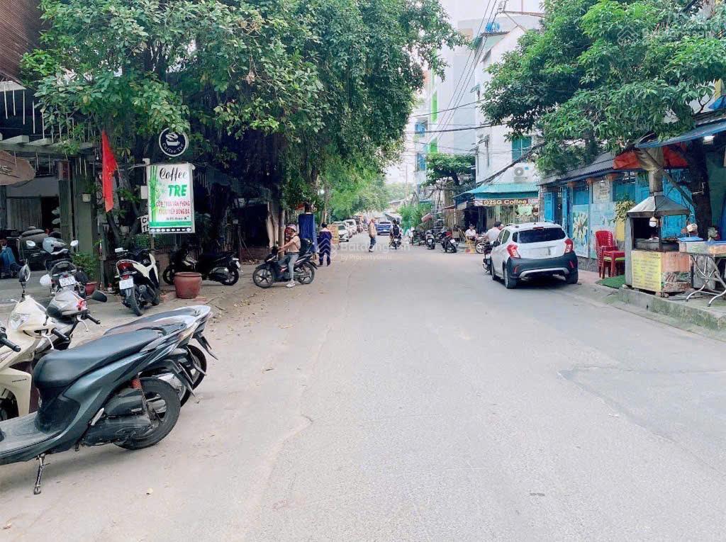 Mặt tiền ngang 6m  vị trí kinh doanh bùi đình túy  144m2 ,6 tầng  24,9 tỷ tl