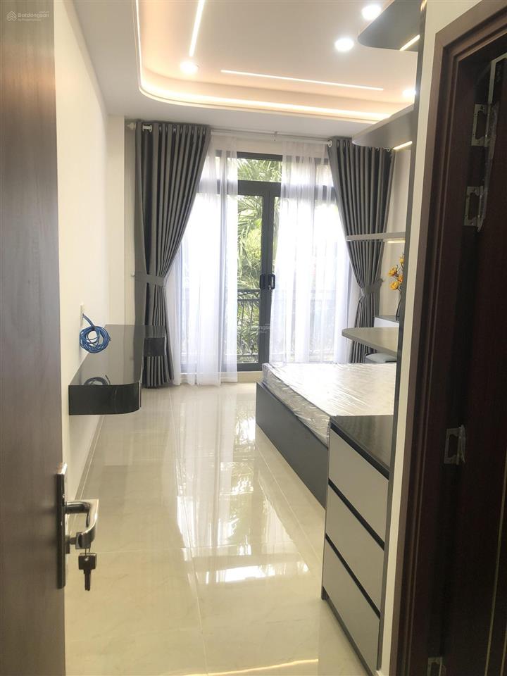 Nhà đẹp hẻm xe hơi ngay gần chợ bà chiểu  bình thạnh  60m2 ( 4x 15)  4 tầng  4pn ,5wc .