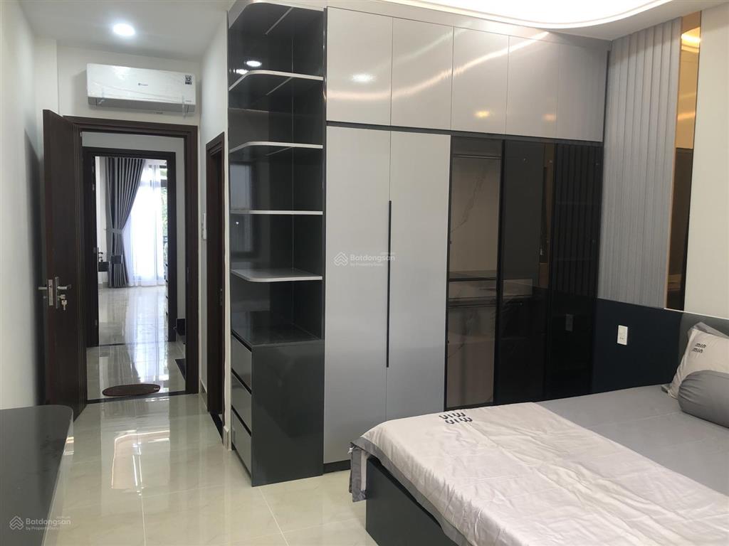 Nhà đẹp hẻm xe hơi ngay gần chợ bà chiểu  bình thạnh  60m2 ( 4x 15)  4 tầng  4pn ,5wc .