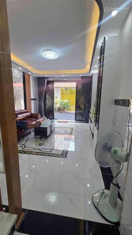 Chính chủ bán mặt tiền kinh doanh gần thích quảng đức phú nhuận 52m2  5 tầng  giá 8,98 tỷ tl