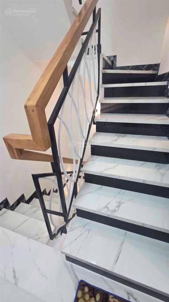 Chính chủ bán mặt tiền kinh doanh gần thích quảng đức phú nhuận 52m2  5 tầng  giá 8,98 tỷ tl