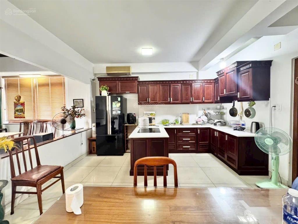 Gấp bán nhà trung tâm phú nhuận 103m² (5 x 20) 5 tầng  thang máy  xe hơi ngủ nhà  26 tỷ tl