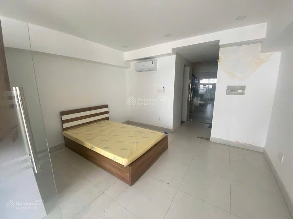 Mặt tiền nguyễn xí, bt  7 tầng có hầm  vị trí kinh doanh, cho thuê  12,9 tỷ tl