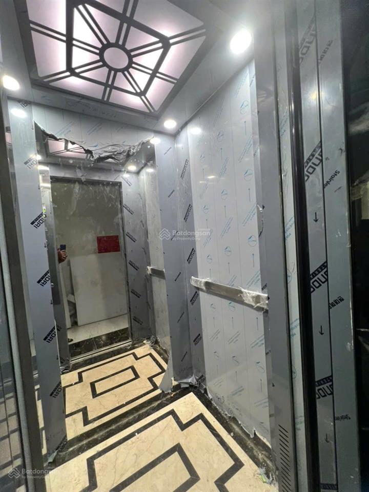Siêu phẩm chdv 32 phòng  dòng tiền 135tr / tháng. gò vấp, 181m2  5 tầng 32phòng, giá 17,5 tỷ