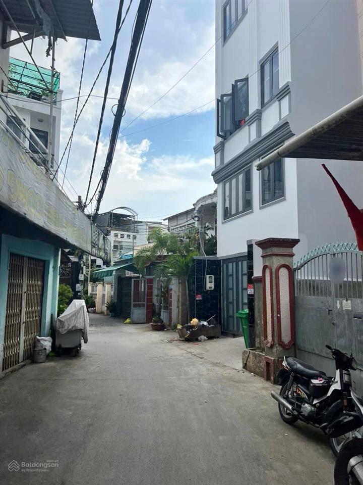 Siêu phẩm chdv 32 phòng  dòng tiền 135tr / tháng. gò vấp, 181m2  5 tầng 32phòng, giá 17,5 tỷ