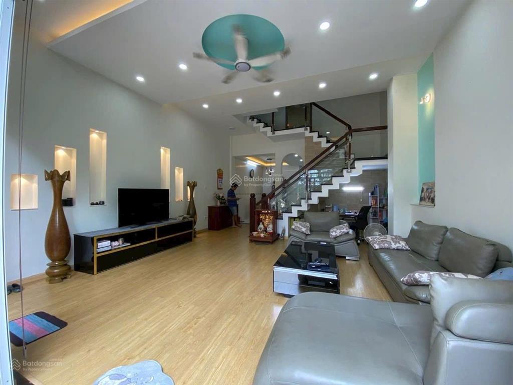 Biệt thự mini ngay gần chợ bà chiểu, bình thạnh 110m2 (6 x 18,5)  3 tầng ô tô ngủ nhà  18,9 tỷ