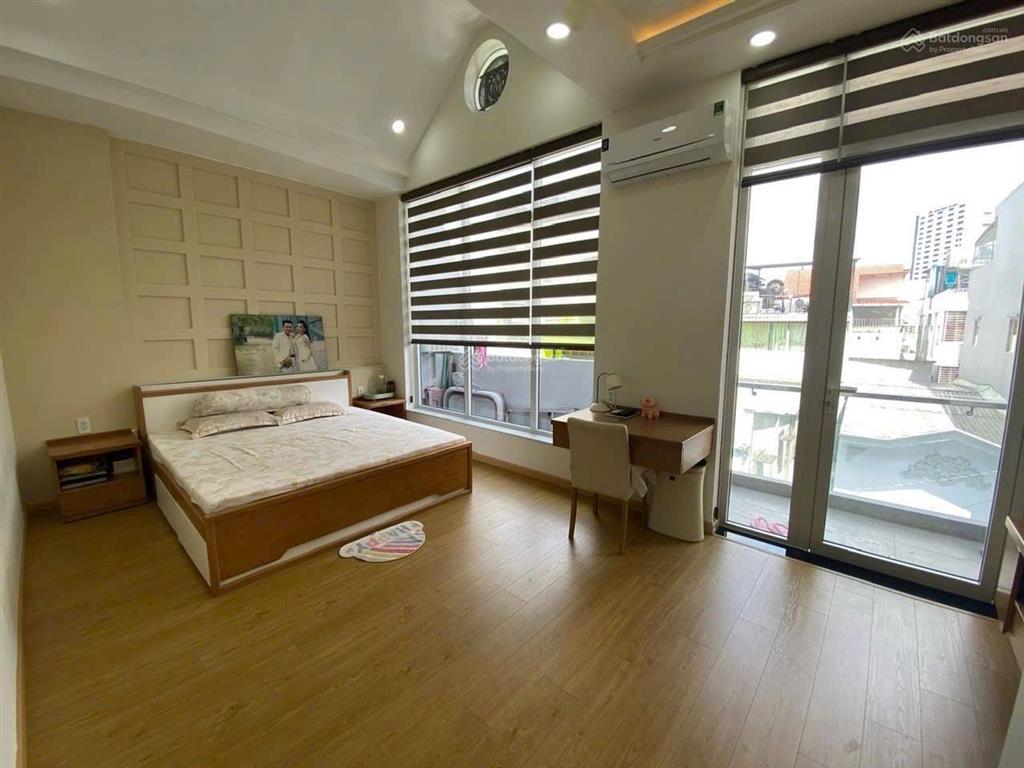 Biệt thự mini ngay gần chợ bà chiểu, bình thạnh 110m2 (6 x 18,5)  3 tầng ô tô ngủ nhà  18,9 tỷ